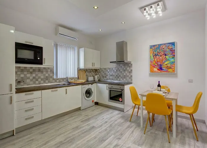 Cozy Apartment In An Amazing Location